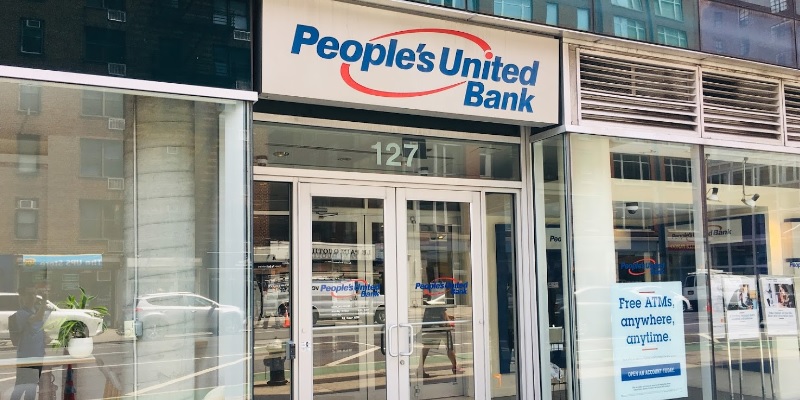 People's United Bank Bonuses