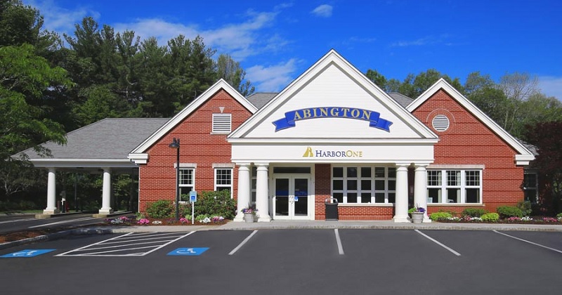 HarborOne Bank $200 Checking Savings Bonus [MA, NH, RI]